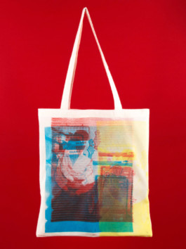 Jutebeutel mit rotem, gelben und blauem Siebdruck